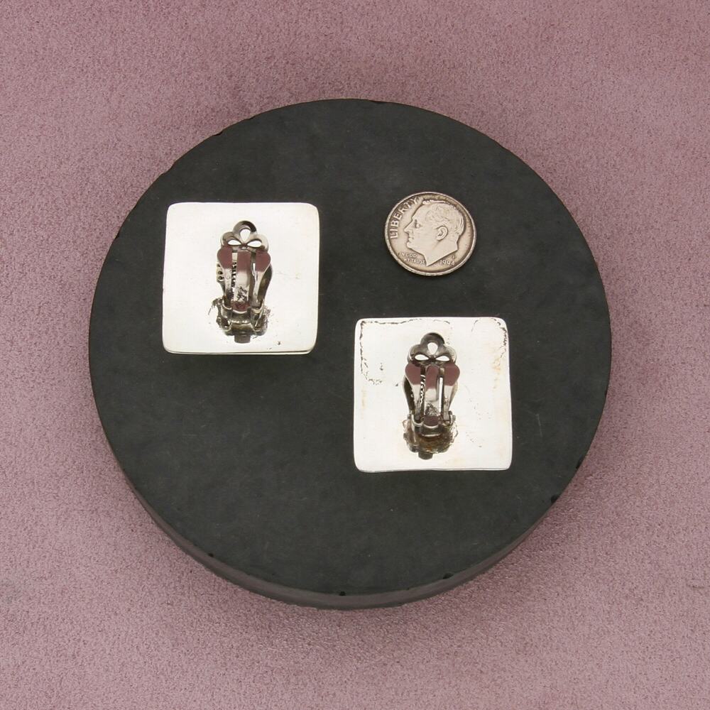 taxco mexico sterling silver vintage concave square clip-on earrings - Picture 2 of 3